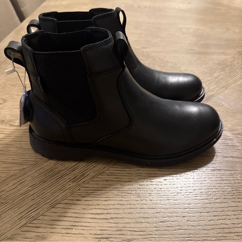 Men's Nunn Bush 1912 Plain Toe Chelsea Boot Leather Black Waxy 7.5